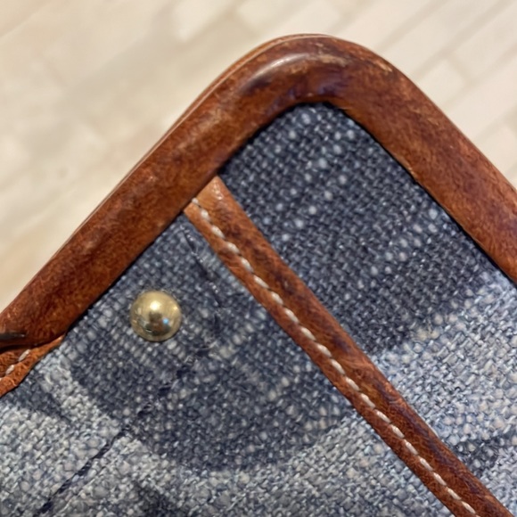 SOLD Coach Wallet - Picture 9 of 11